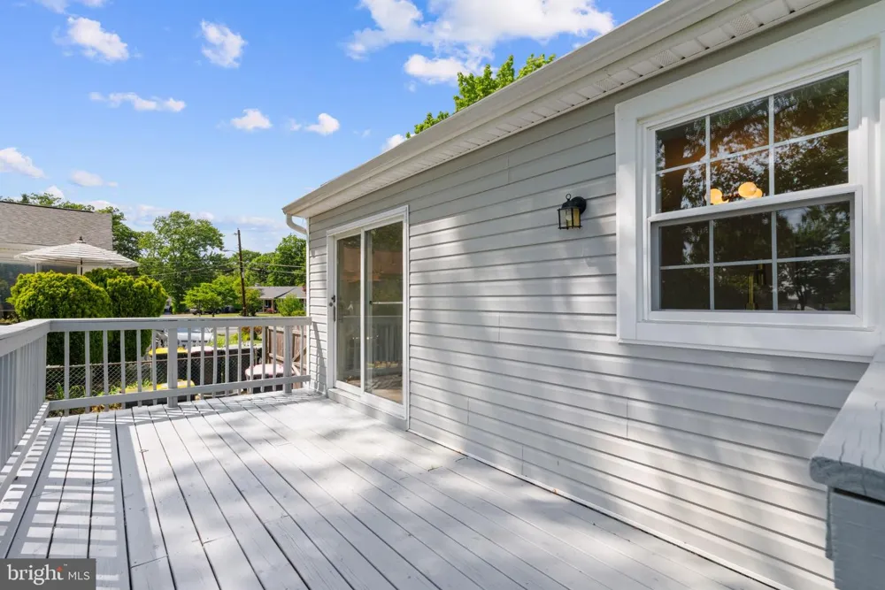250 FAIRVIEW AVENUE West Berlin, NJ 08091