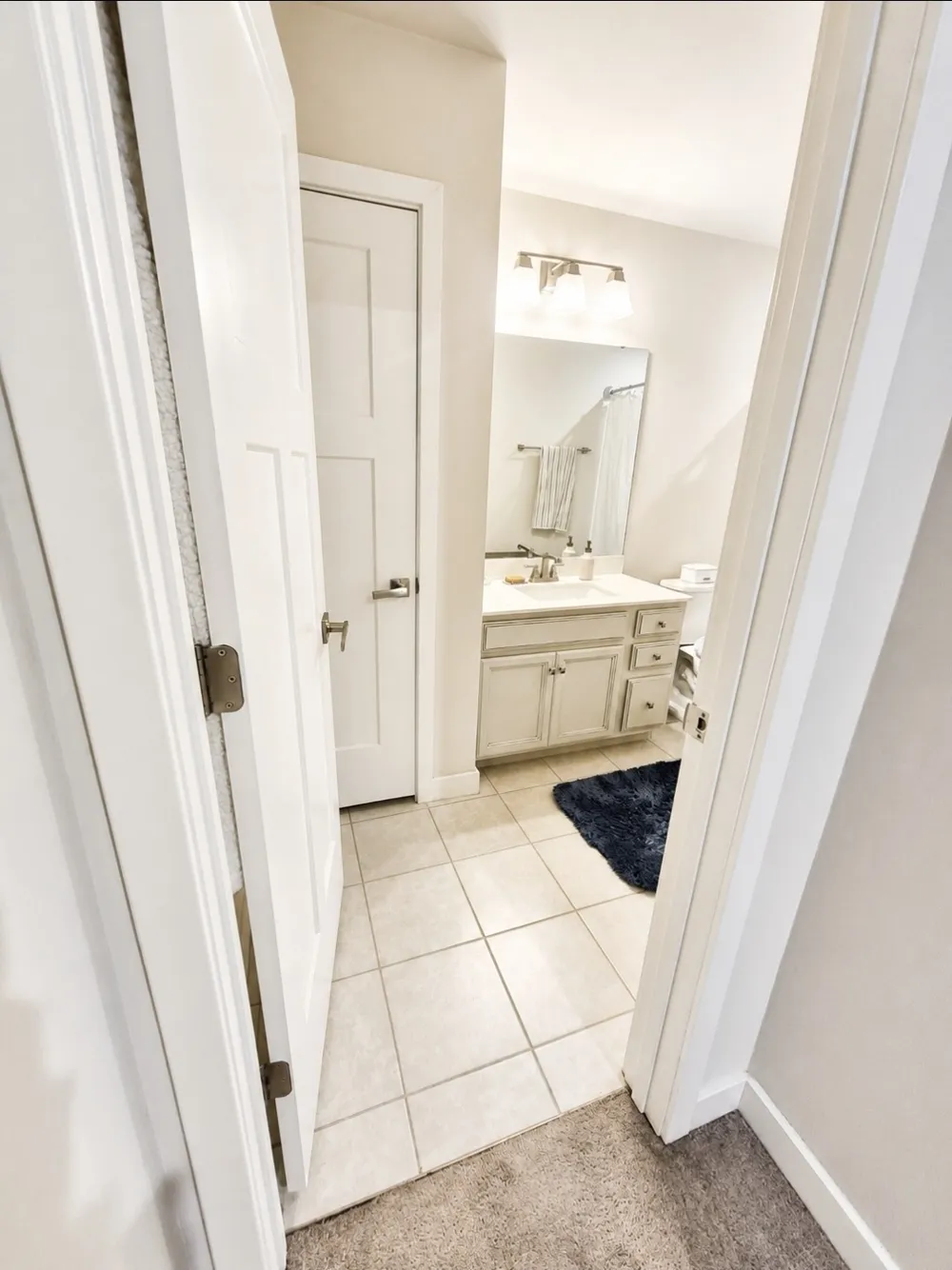 385 S Downs Cir Goodlettsville, TN 37072