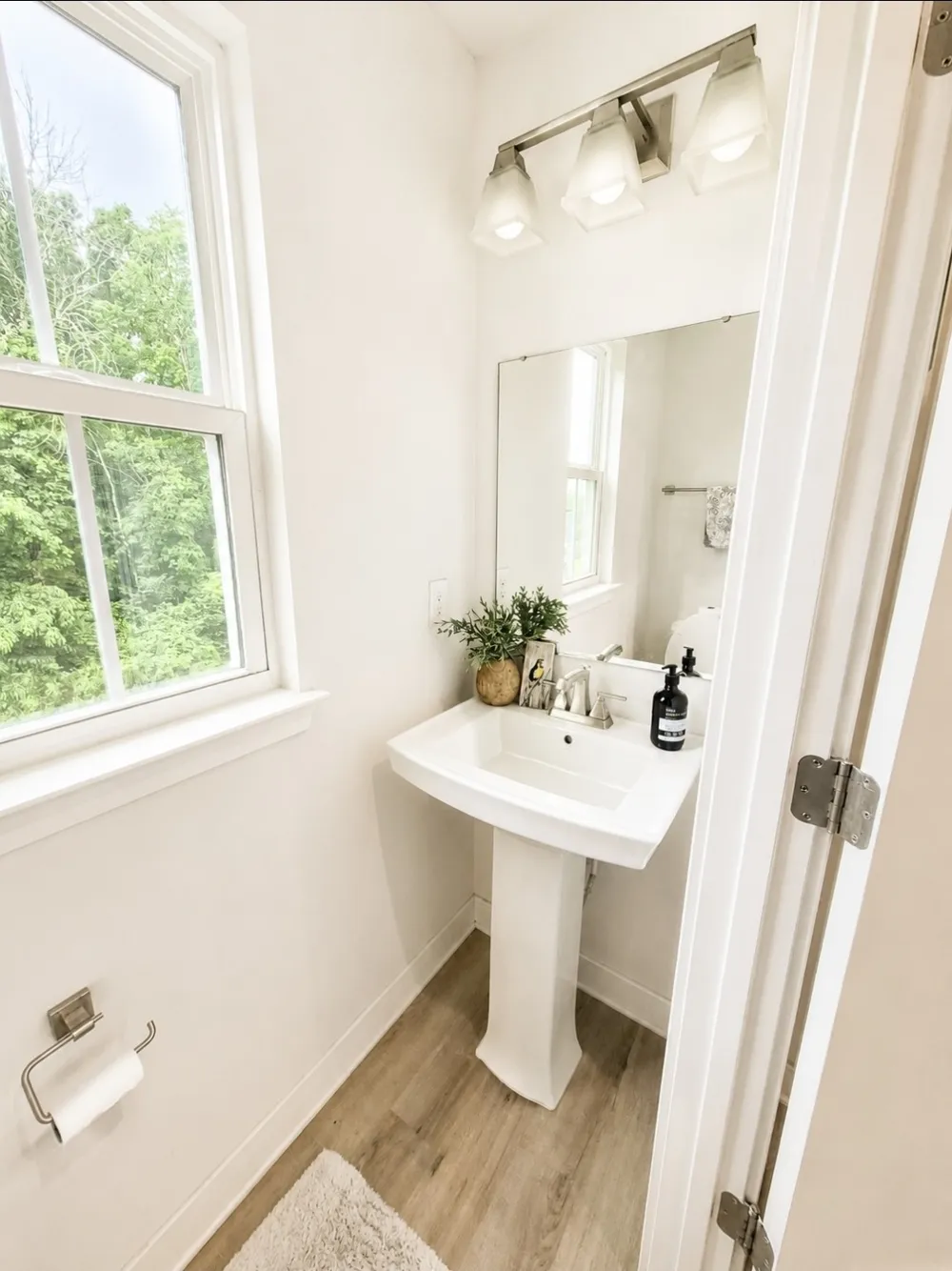 385 S Downs Cir Goodlettsville, TN 37072