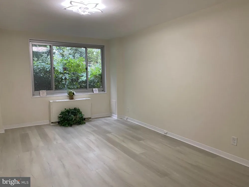 1900 LYTTONSVILLE ROAD #114 Silver Spring, MD 20910
