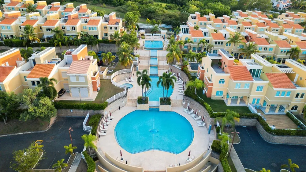 90 CANDELERO DR #84 Humacao, PR 00791