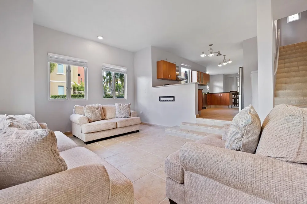 90 CANDELERO DR #84 Humacao, PR 00791