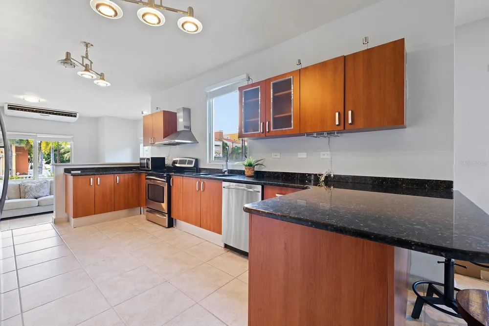 90 CANDELERO DR #84 Humacao, PR 00791