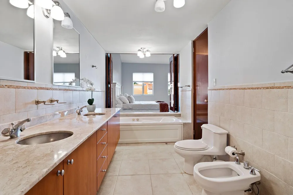 90 CANDELERO DR #84 Humacao, PR 00791