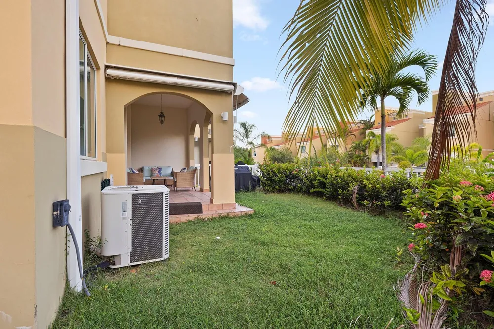 90 CANDELERO DR #84 Humacao, PR 00791