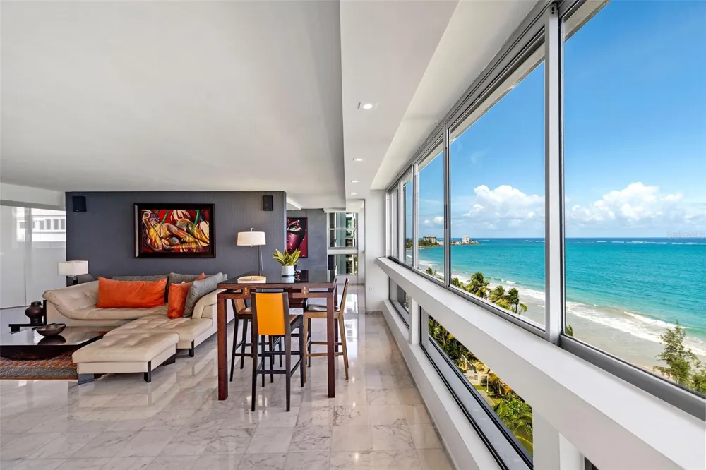 Plaza Atlantico AVE ISLA VERDE #1002 Carolina, PR 00979