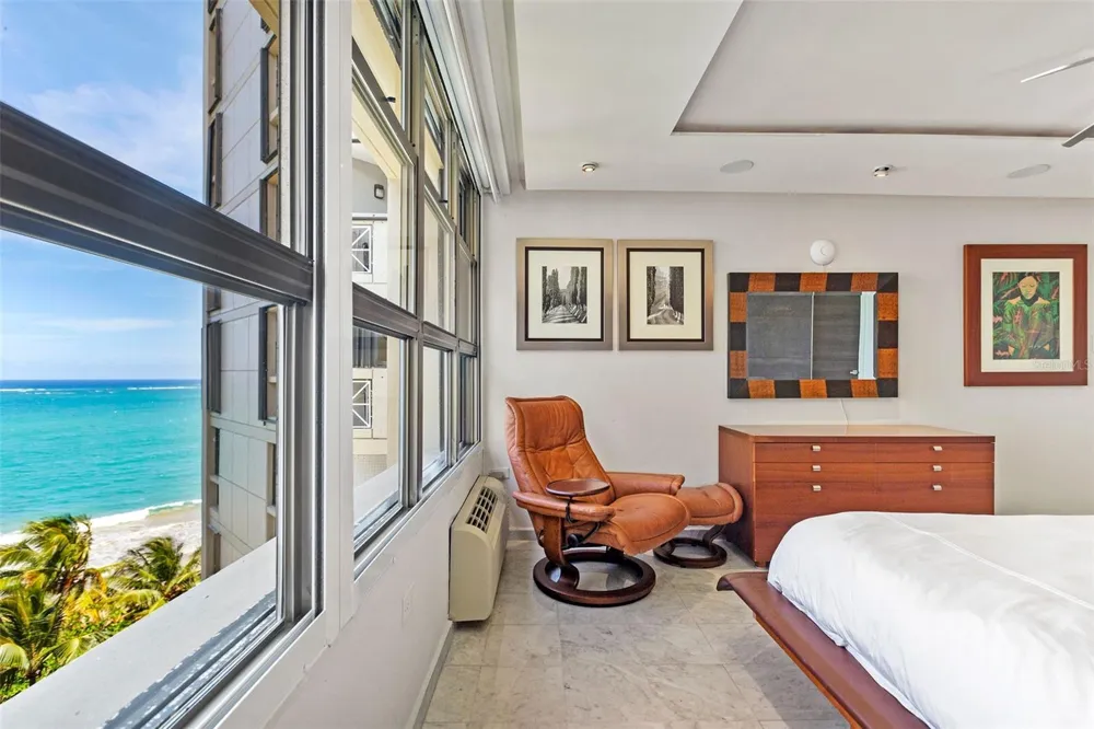 Plaza Atlantico AVE ISLA VERDE #1002 Carolina, PR 00979