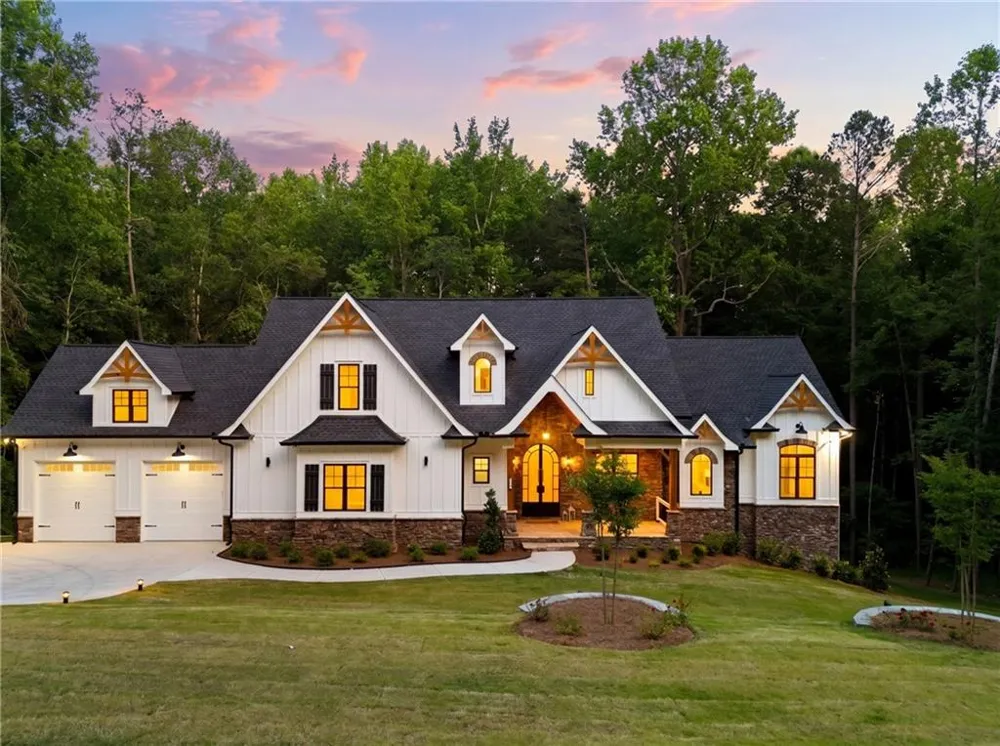 101 Attwater Circle Dawsonville, GA 30534