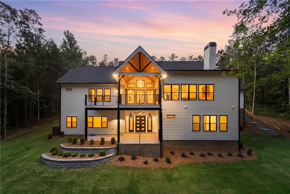 101 Attwater Circle Dawsonville, GA 30534
