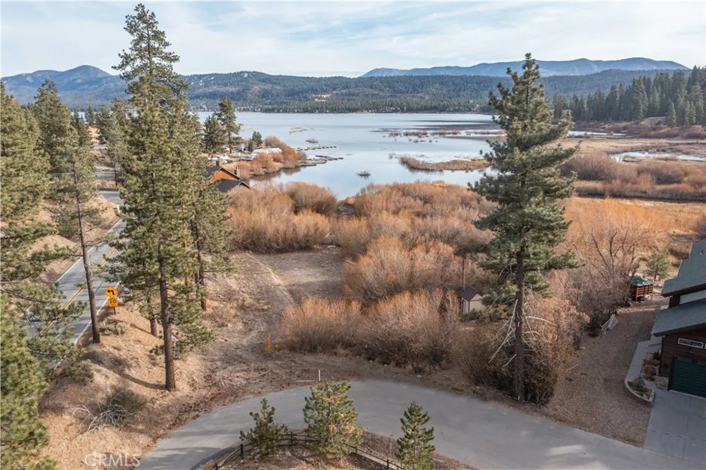39271 Seminole Fawnskin, CA 92333