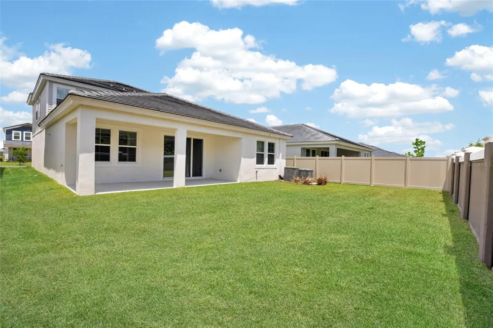 10009 SURREY ROSE DRIVE San Antonio, FL 33576