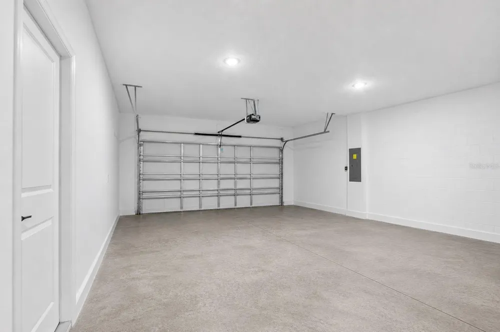 10009 SURREY ROSE DRIVE San Antonio, FL 33576