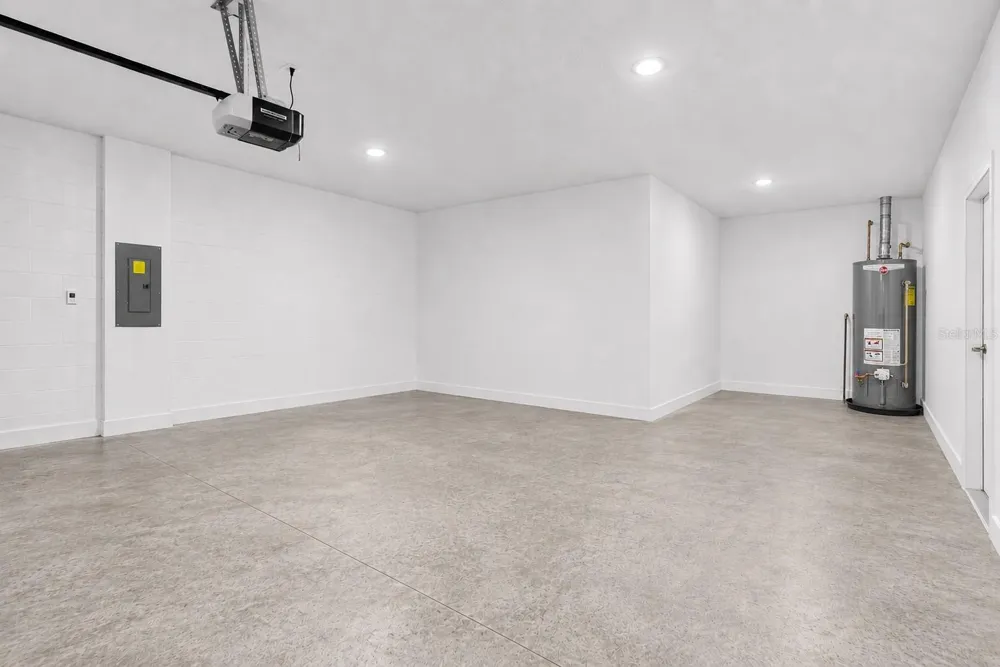 10009 SURREY ROSE DRIVE San Antonio, FL 33576