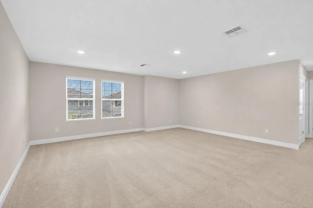 10009 SURREY ROSE DRIVE San Antonio, FL 33576