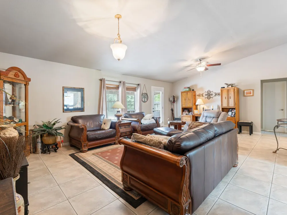1103 Green Avenue Palacios, TX 77465
