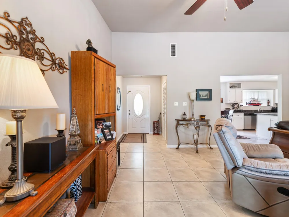 1103 Green Avenue Palacios, TX 77465
