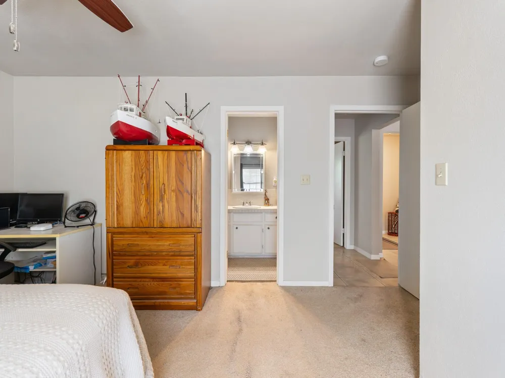 1103 Green Avenue Palacios, TX 77465