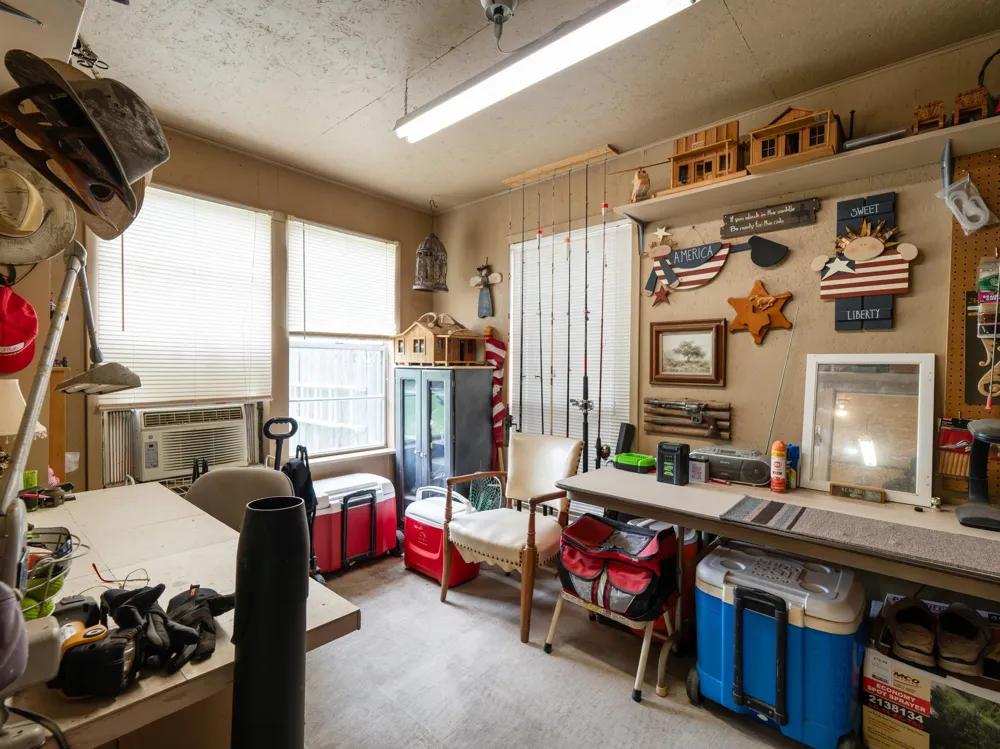 1103 Green Avenue Palacios, TX 77465