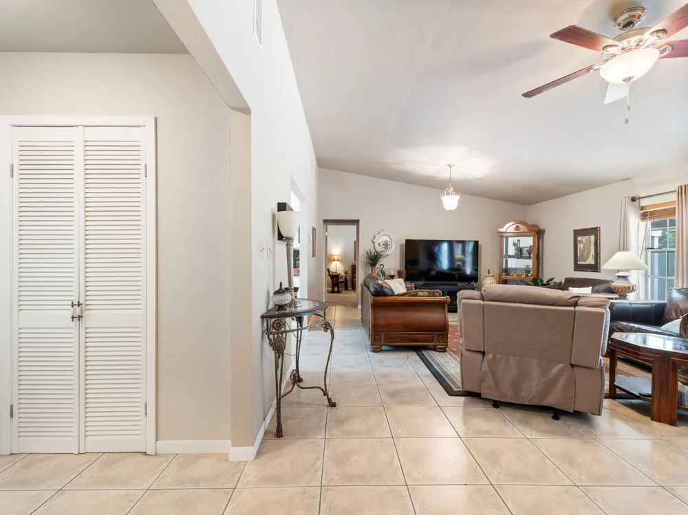 1103 Green Avenue Palacios, TX 77465