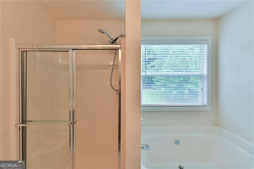 893 Port West DR Auburn, GA 30011