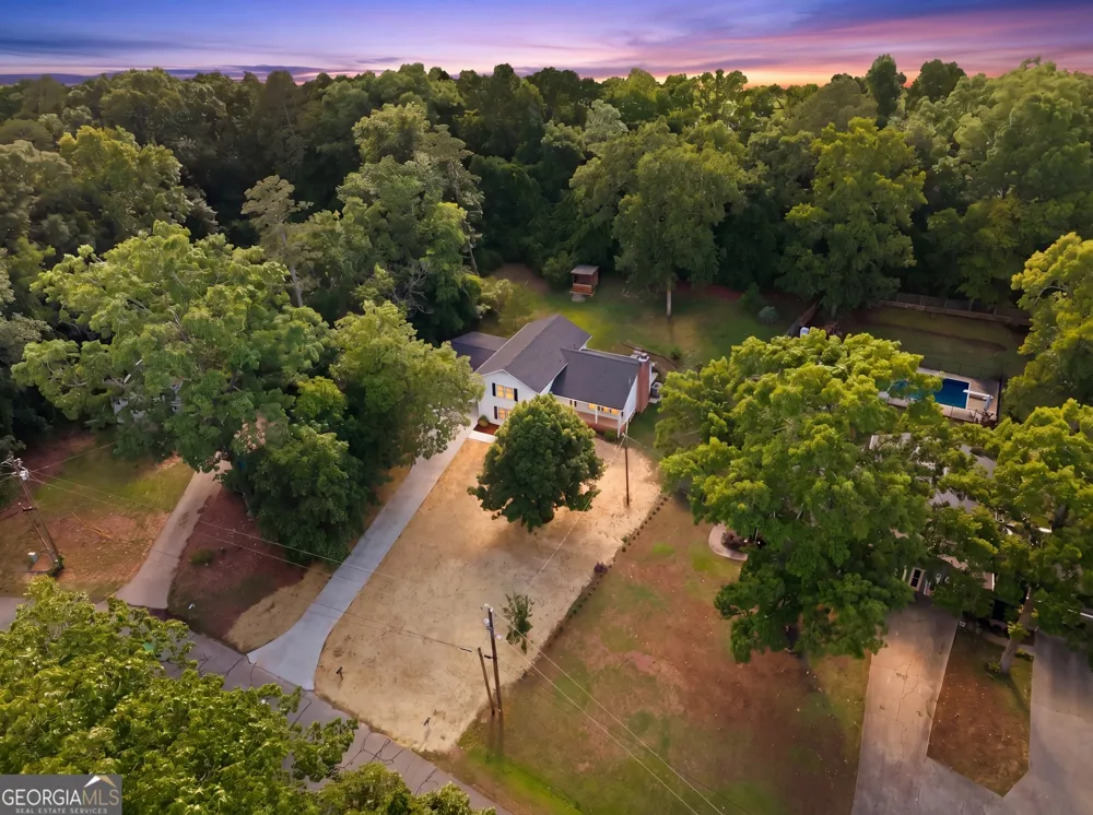 54 Stonewood FRST Toccoa, GA 30577