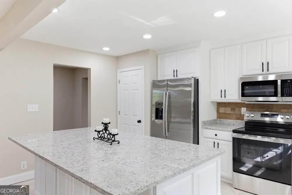 54 Stonewood FRST Toccoa, GA 30577
