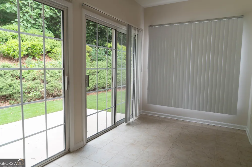 6372 Rockpoint LN Hoschton, GA 30548