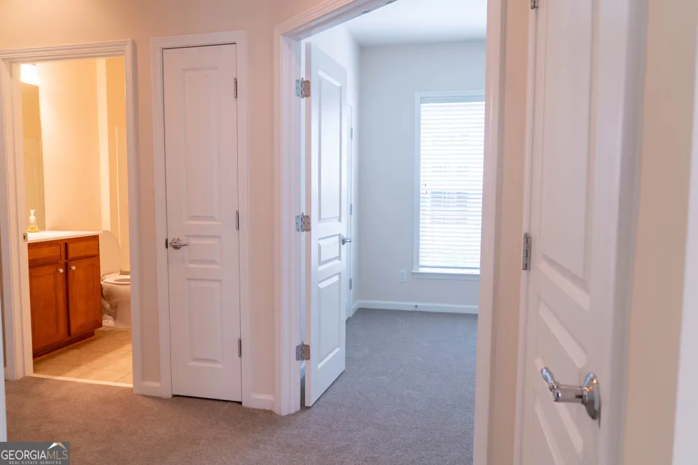 6372 Rockpoint LN Hoschton, GA 30548