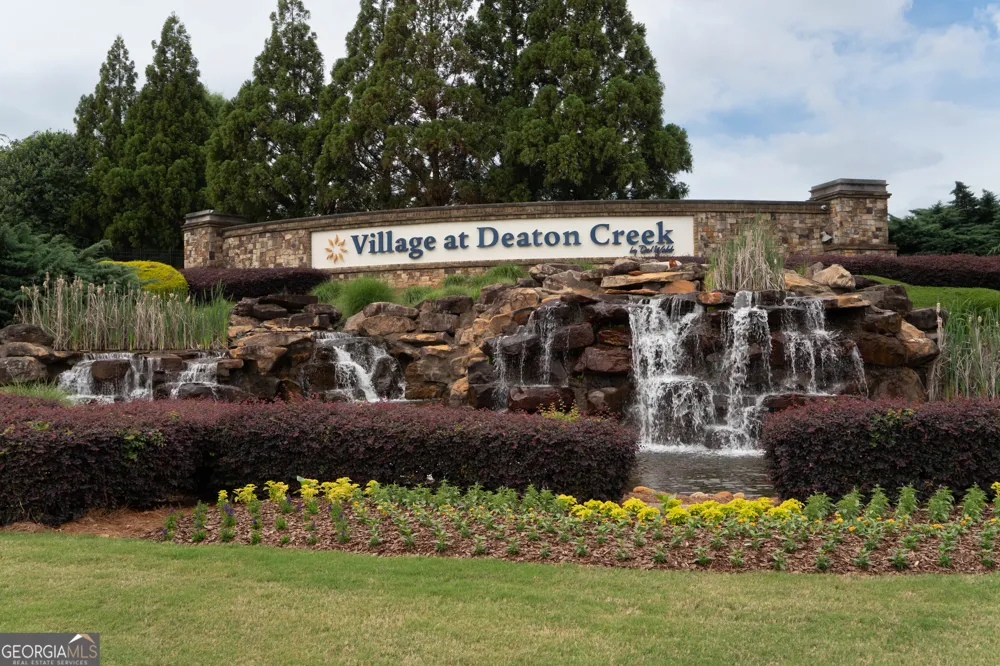 6372 Rockpoint LN Hoschton, GA 30548