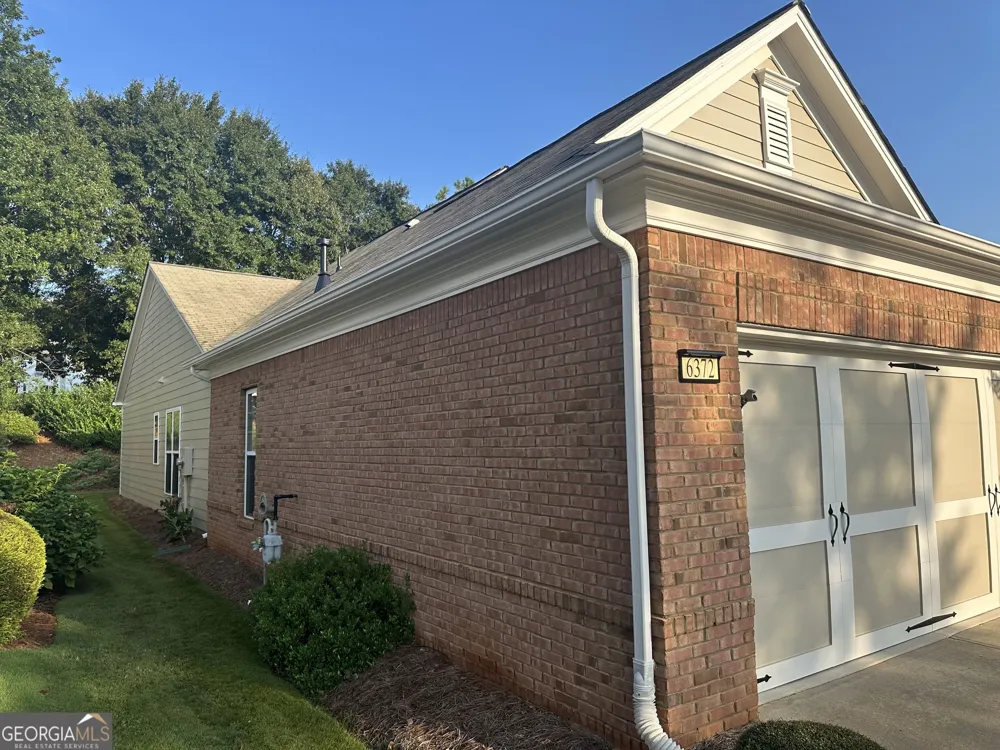 6372 Rockpoint LN Hoschton, GA 30548
