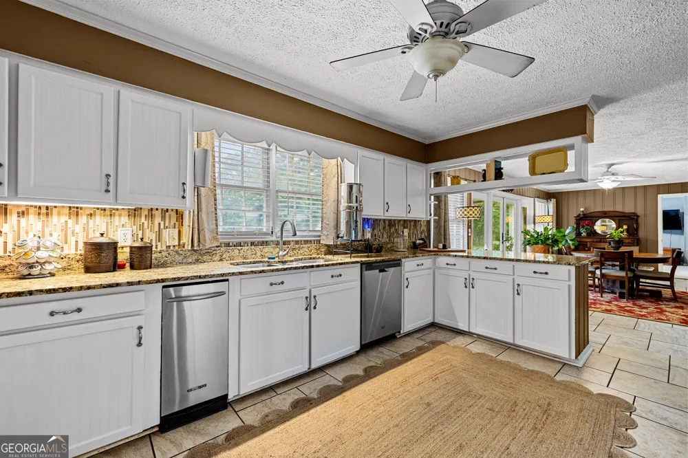 501 Pineview TER LaGrange, GA 30240