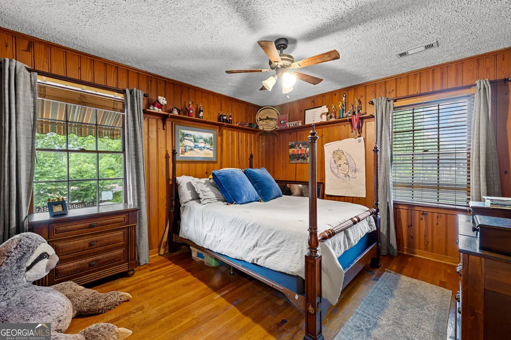 501 Pineview TER LaGrange, GA 30240