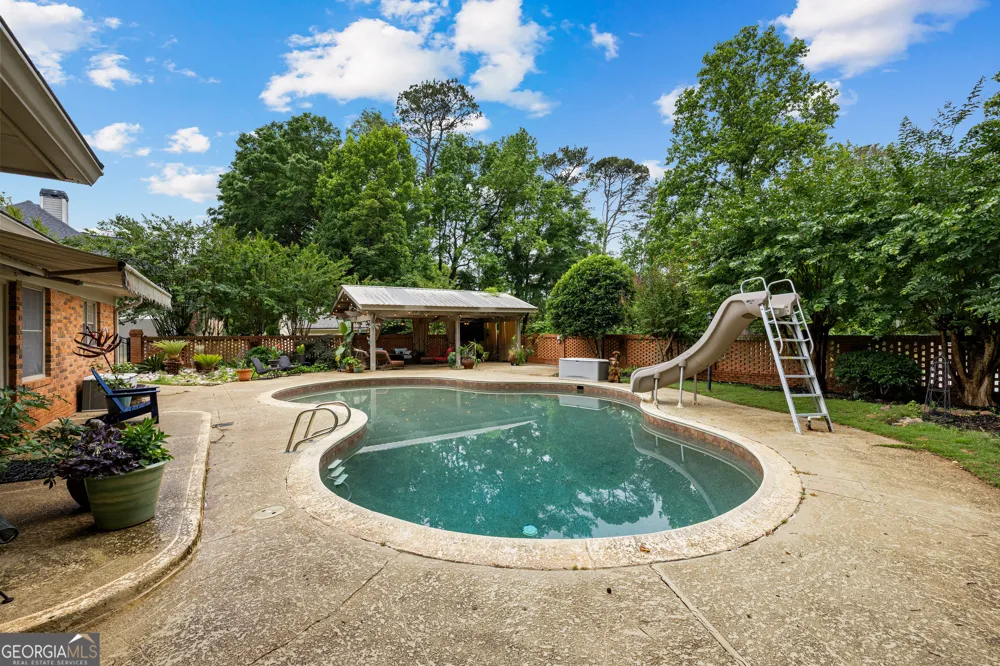 501 Pineview TER LaGrange, GA 30240