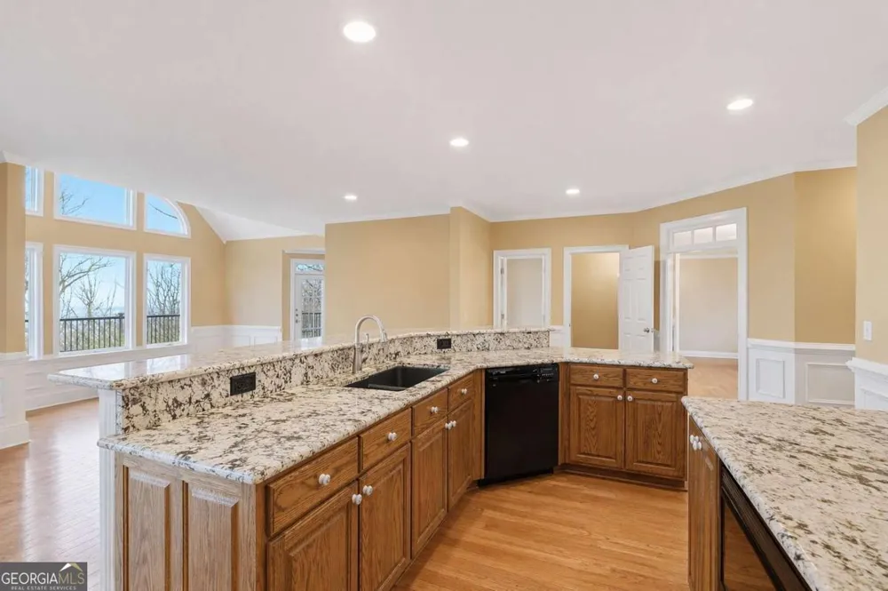 352 Sanderlin Mtn DR Big Canoe, GA 30143