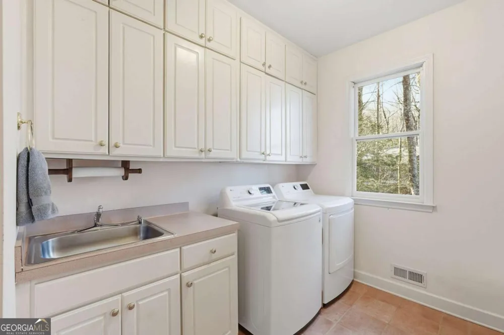 352 Sanderlin Mtn DR Big Canoe, GA 30143