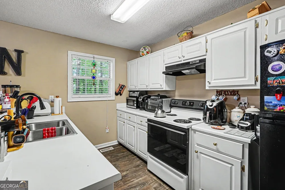 130 Bobolink DR Stockbridge, GA 30281