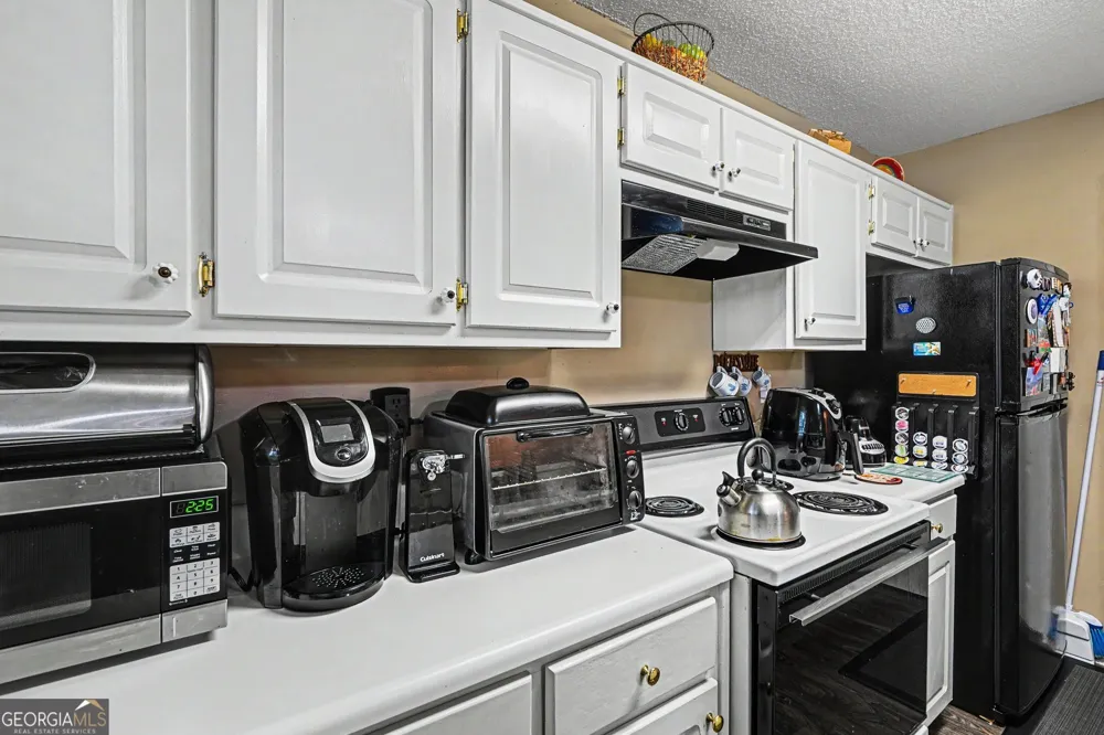 130 Bobolink DR Stockbridge, GA 30281
