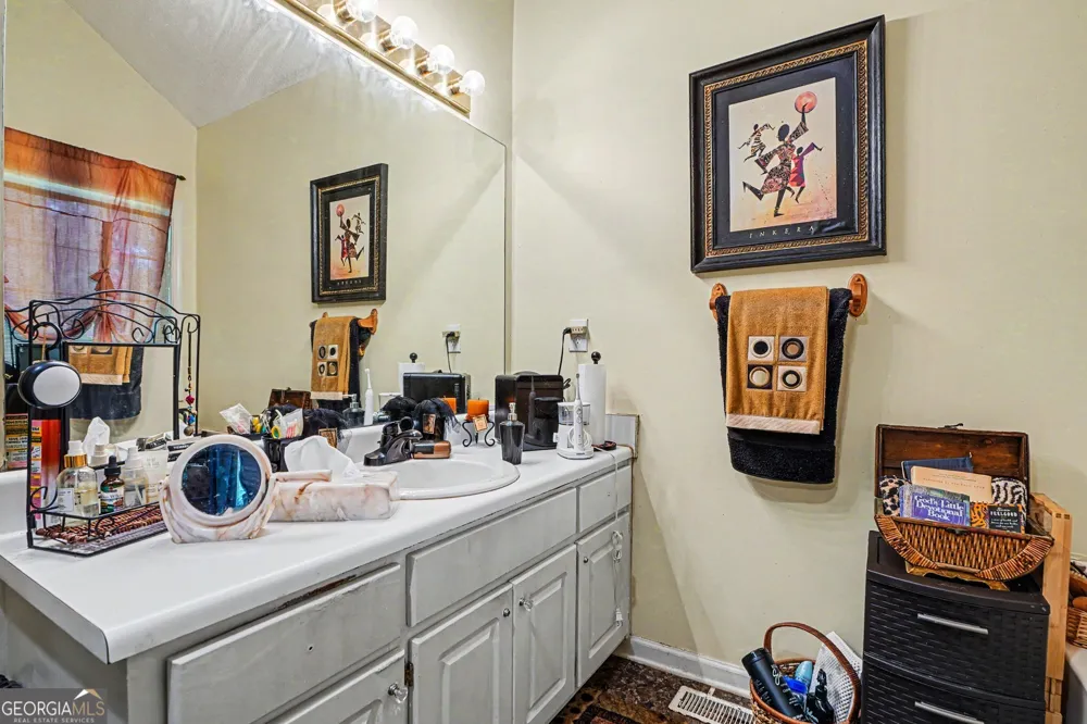 130 Bobolink DR Stockbridge, GA 30281