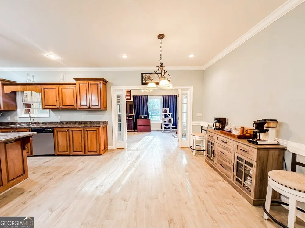 353 Alapaha River DR Alapaha, GA 31622