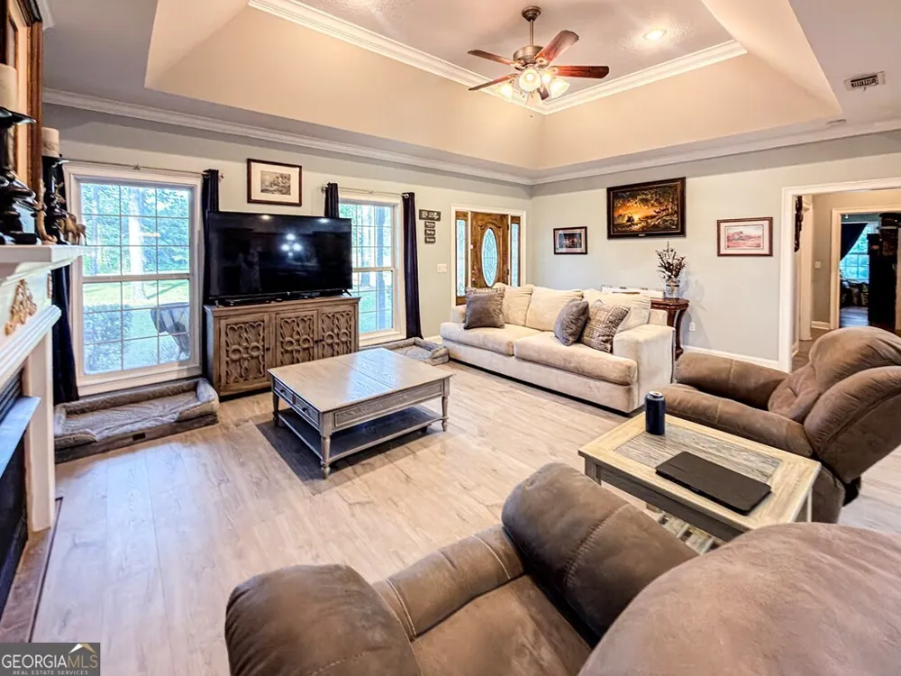 353 Alapaha River DR Alapaha, GA 31622