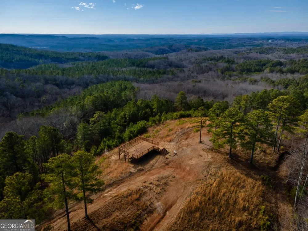 825 Young LOOP Fairmount, GA 30139