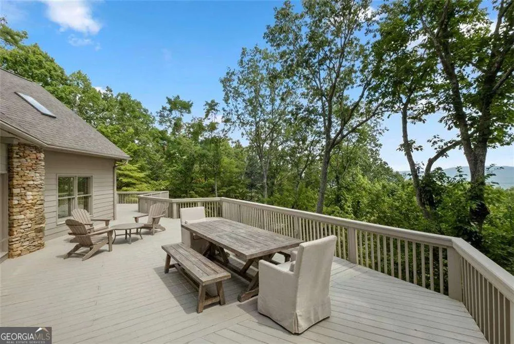 62 Bear Cub RDG Big Canoe, GA 30143
