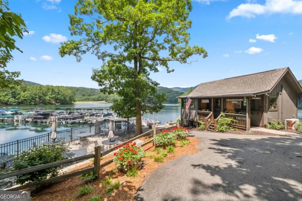 62 Bear Cub RDG Big Canoe, GA 30143
