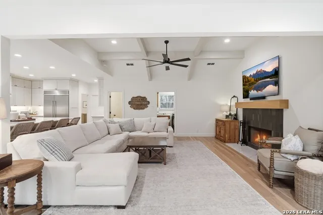 7380 Rolling Acres Trail Fair Oaks Ranch, TX 78015