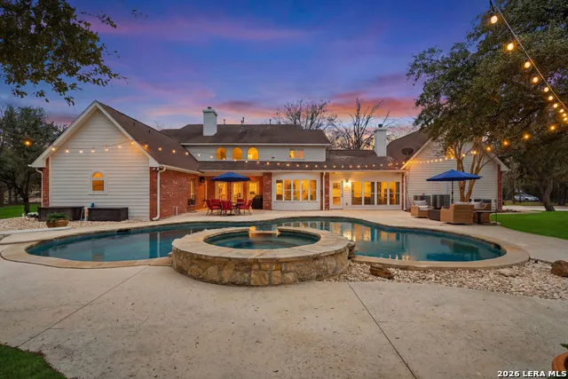 7380 Rolling Acres Trail Fair Oaks Ranch, TX 78015