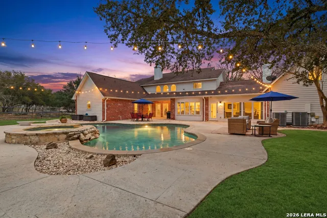 7380 Rolling Acres Trail Fair Oaks Ranch, TX 78015