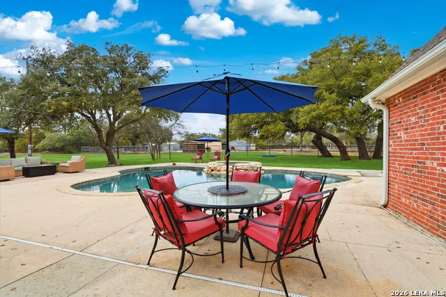 7380 Rolling Acres Trail Fair Oaks Ranch, TX 78015