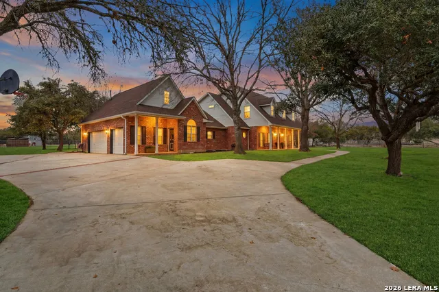 7380 Rolling Acres Trail Fair Oaks Ranch, TX 78015