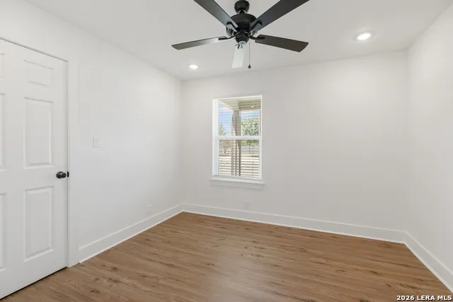 7227 CORSICANA ST Iola, TX 77861