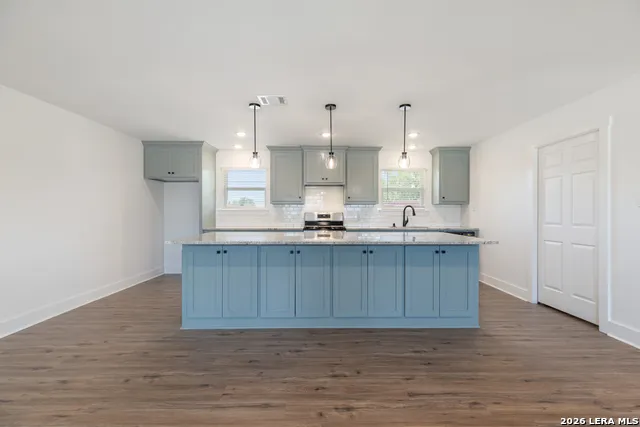 7227 CORSICANA ST Iola, TX 77861